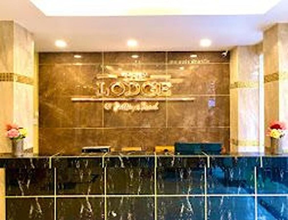 The Lodge Pattaya Buitenkant foto