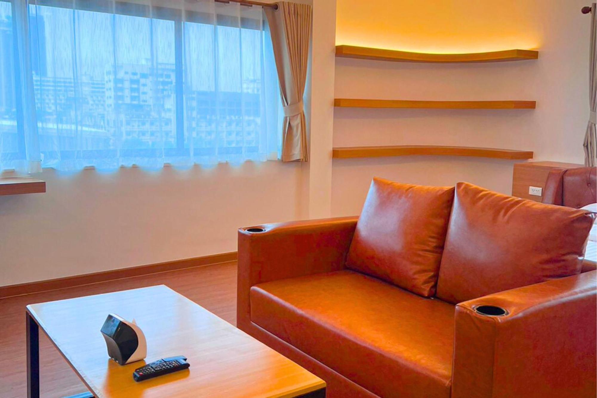The Lodge Pattaya Buitenkant foto