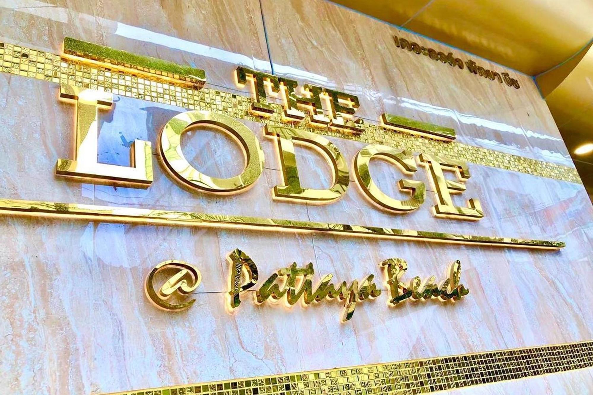 The Lodge Pattaya Buitenkant foto